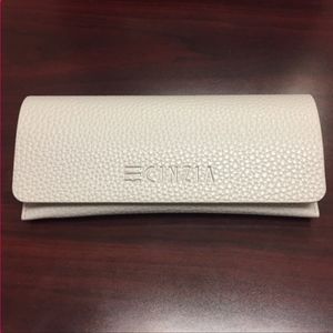 🆕Cinzia Eye Glasses Case ---Brand New